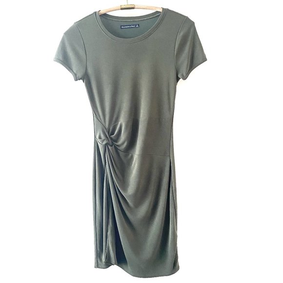 Abercrombie & Fitch Dresses & Skirts - Abercrombie & Fitch Olive Green Short Sleeve faux wrap knot dress S